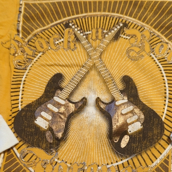 Arizona Jean Company Blue, Yellow, and Camouflage Long Sleeve Tees - Picture 4 of 9